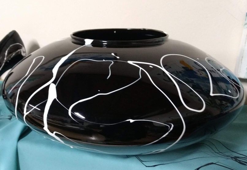 Terrário vaso em vidro preto com pintura branca